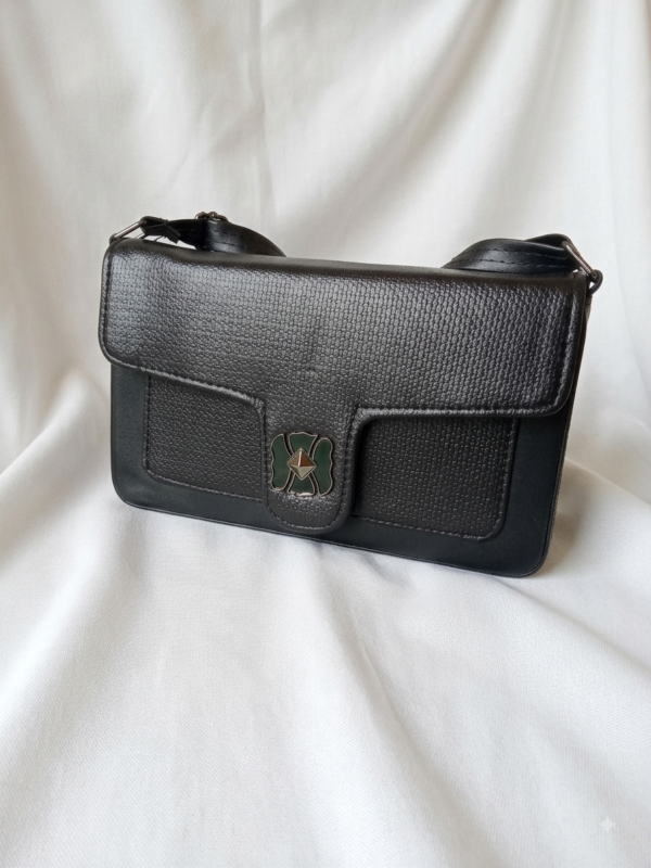 Hand bag