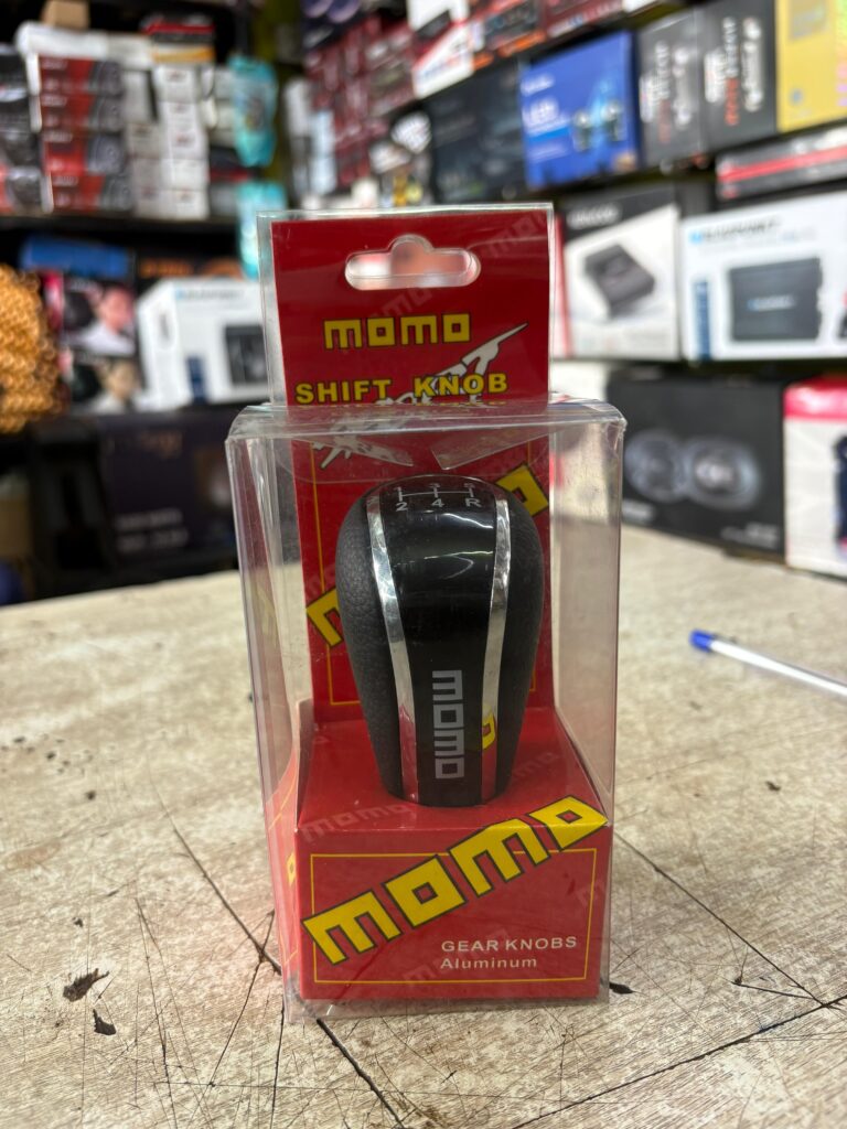 momo gear nob